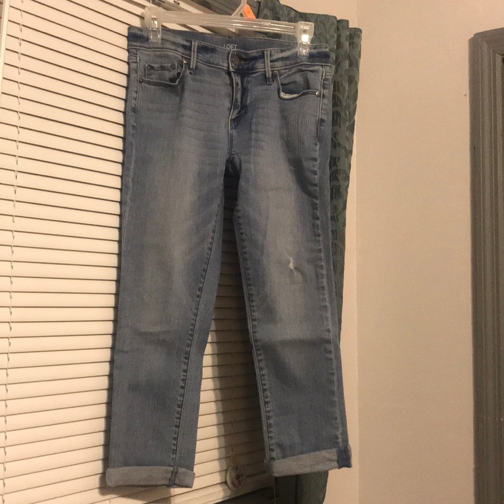 Modern cuffed crop jeans